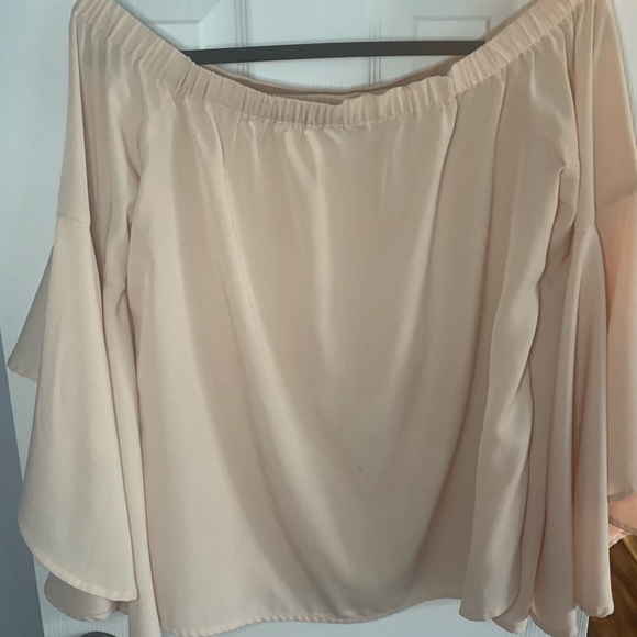 Off the Shoulder Top - Picture 3 of 3